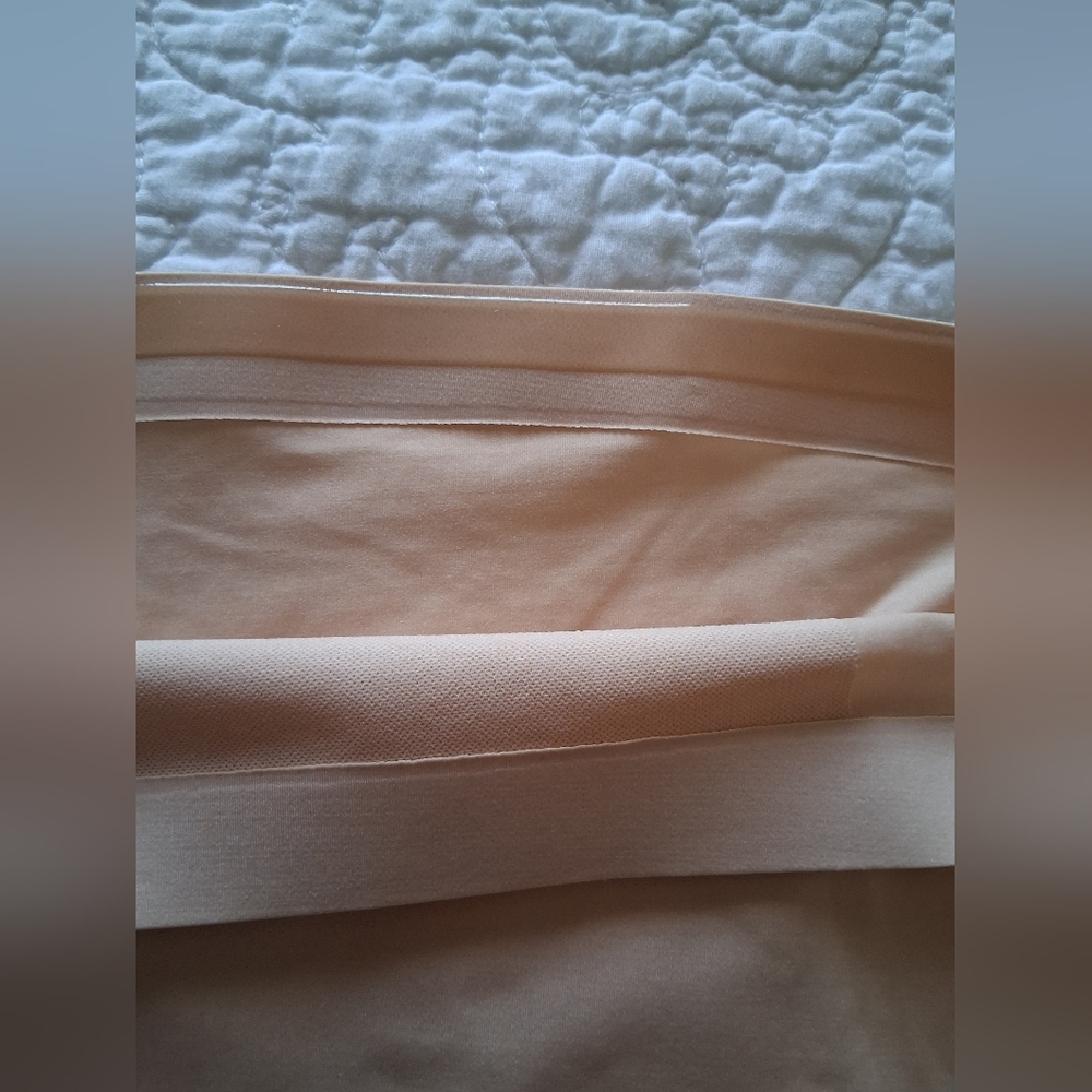 Spanx - Picture 5 of 8